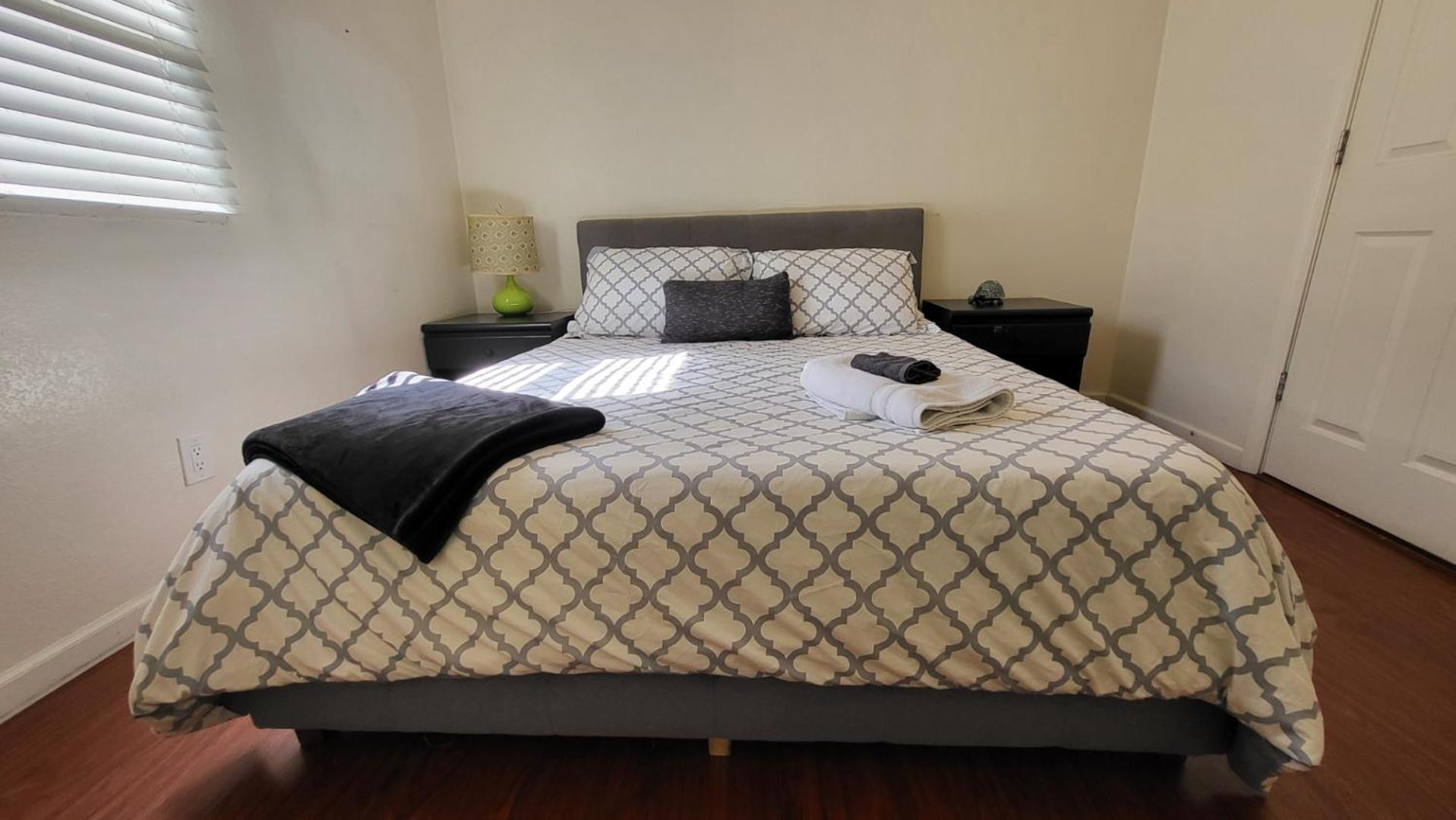 Apartemen U1 - Entire 2 Bedroom In Dt Phx With Pkg